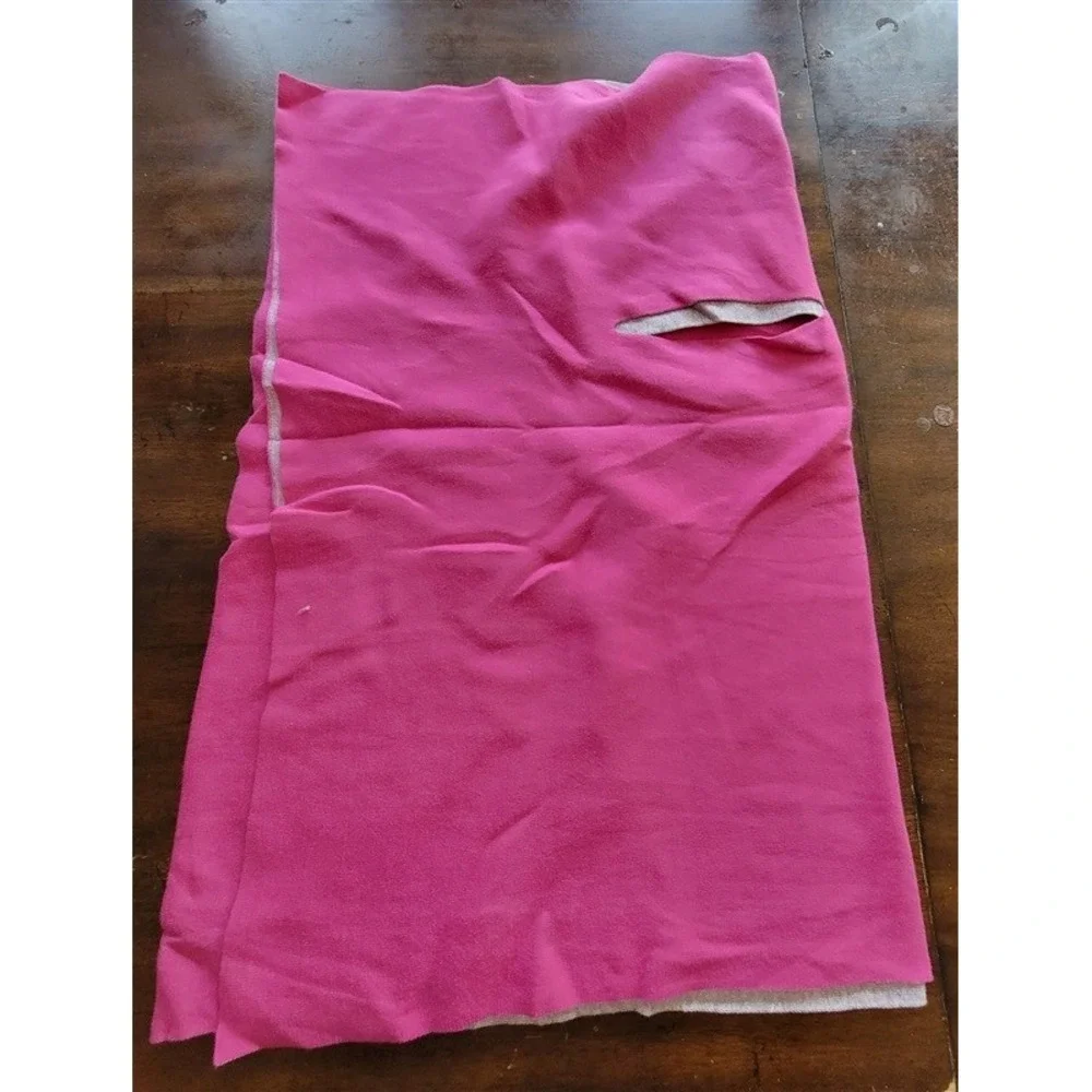 NWOT Chico's Reversible Travel Wrap Pink & Gray 4 Way 121902